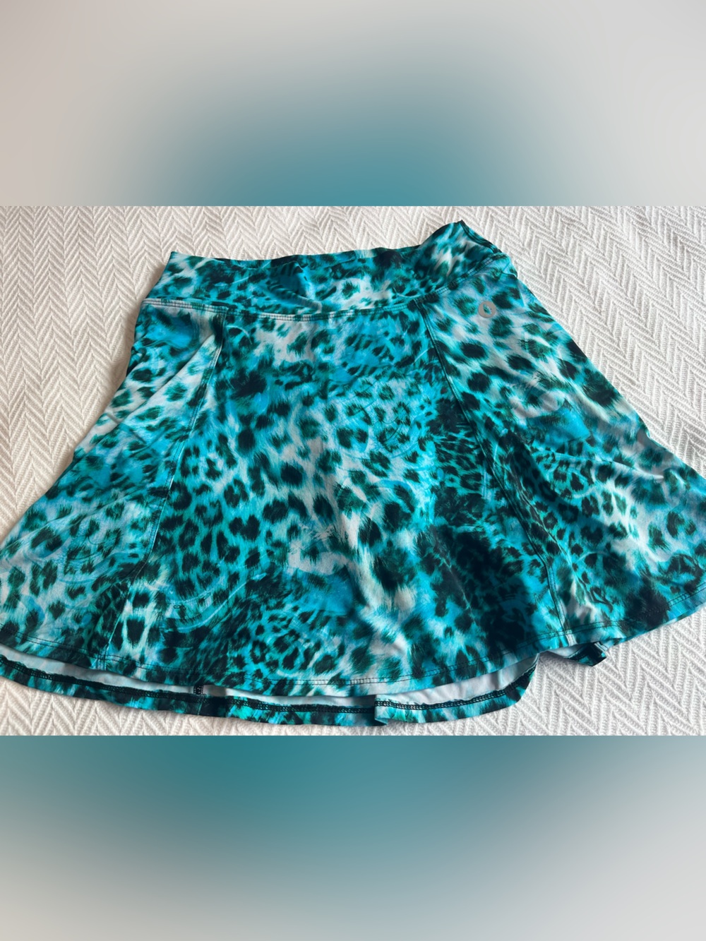 Dona Jo Teal Leopard Print Skort Size 1.5 Medium Stretch Pocket 15”